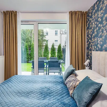 Daire Six&six Garden Whiteblue *